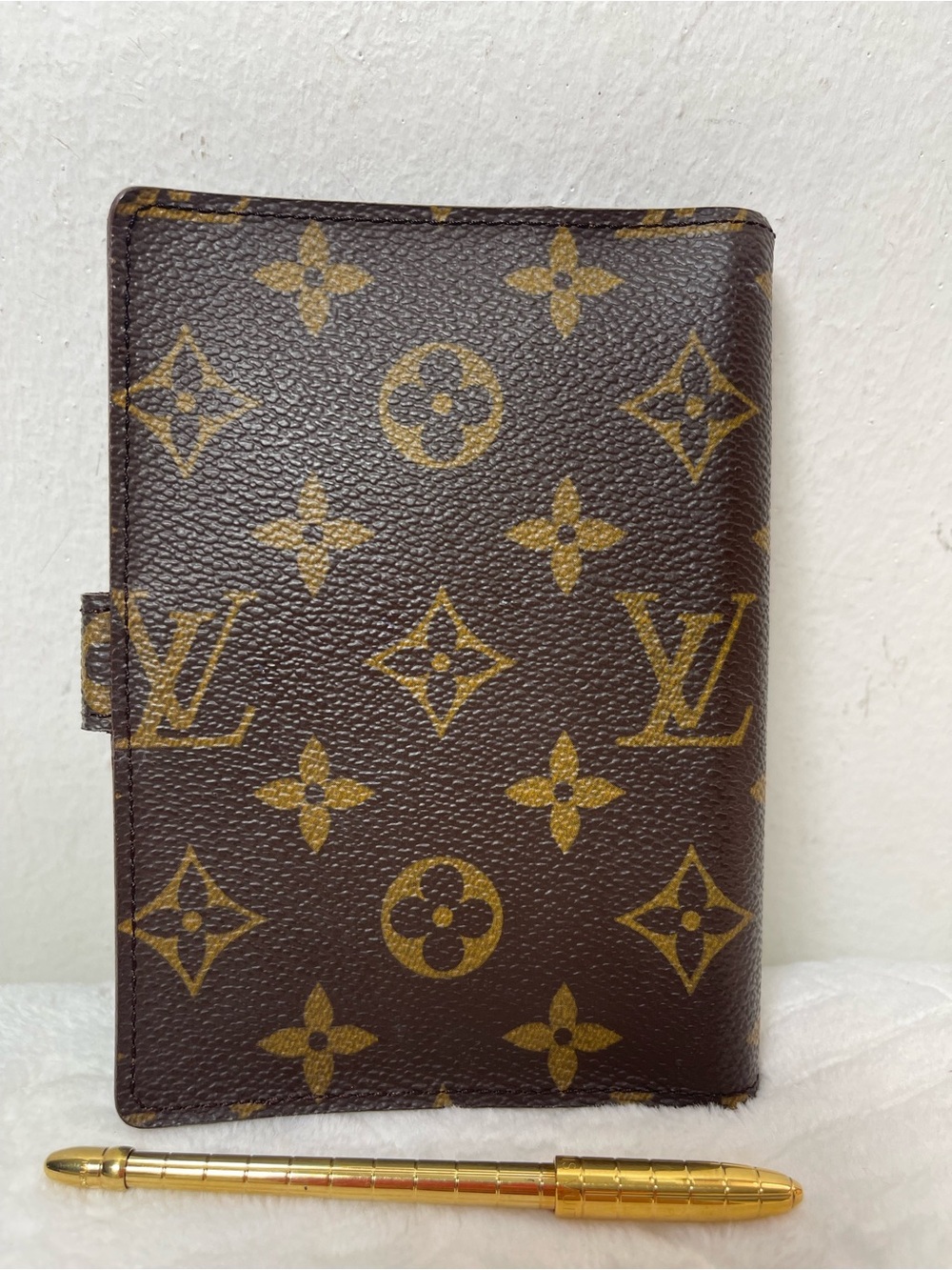 Louis Vuitton Brown and Gold Monogram Snap Agenda Cover PM size with Pen - Picture 3 of 16